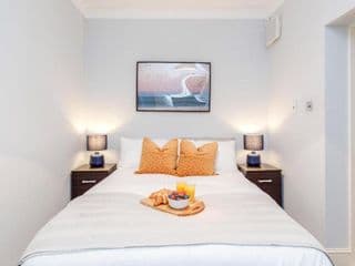 Luxurious Central Kensington Apartment - Photo 6