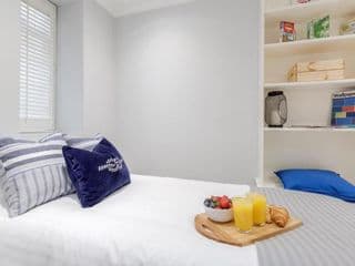 Luxurious Central Kensington Apartment - Photo 7