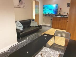 Birmingham Amethyst, 3 bedroom Apartment - Photo 6