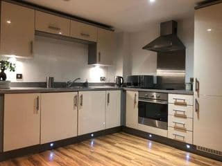 Penthouse Birmingham City View - Photo 16