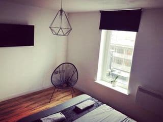 Penthouse Birmingham City View - Photo 7