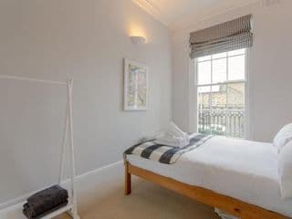 Vibrant 1 Bedroom Flat In Islington With Garden - Photo 11