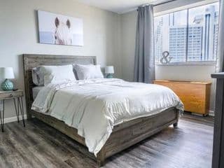 Welcoming Barn, 2 BEDROOM & 1 Bath & Parking