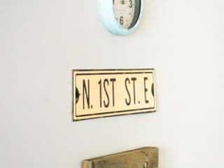 Welcoming Barn, 2 BEDROOM & 1 Bath & Parking - Photo 12