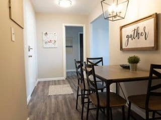 Welcoming Barn, 2 BEDROOM & 1 Bath & Parking - Photo 19