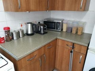 London budget Maisonette - Photo 5