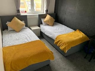 London budget Maisonette - Photo 8