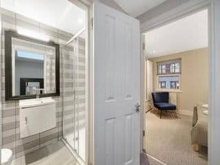 Executive Apartments in Central London FREE WIFI - Photo 14