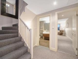 Executive Apartments in Central London FREE WIFI - Photo 17