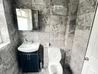 Aaby House Croydon - Photo 10
