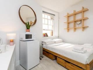 Beautiful pied-a-terre to explore London