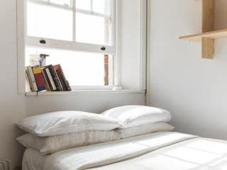 Beautiful pied-a-terre to explore London - Photo 4