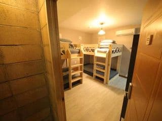 Stitches House - Photo 13