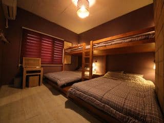 Stitches House - Photo 6