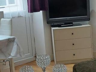 Lux Apartment in Gatwick - Photo 6