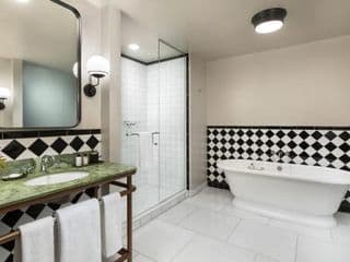 The Candler Hotel Atlanta, Curio Collection by Hilton - Photo 10