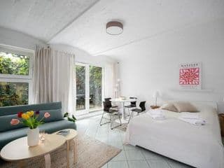 City Hideaway with Terrace
