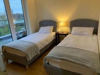 Thames View Apartment, Imperial Wharf - Photo 10