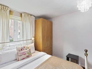 Beautiful and cosy 2 bedroom flat - Photo 17
