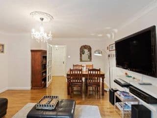 Beautiful and cosy 2 bedroom flat - Photo 4