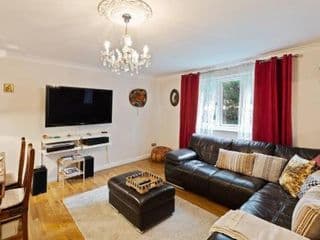 Beautiful and cosy 2 bedroom flat - Photo 5