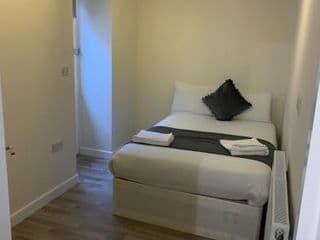 CENTRAL APARTMENT PADDINGTON - Photo 10