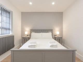 3 bedroom Luxury Apartment in Canary Wharf - Photo 12