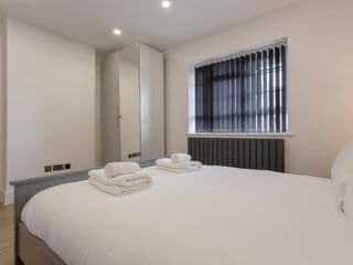 3 bedroom Luxury Apartment in Canary Wharf - Photo 13