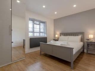 3 bedroom Luxury Apartment in Canary Wharf - Photo 15