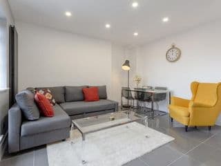 3 bedroom Luxury Apartment in Canary Wharf - Photo 6