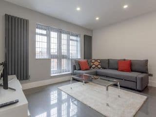 3 bedroom Luxury Apartment in Canary Wharf - Photo 8
