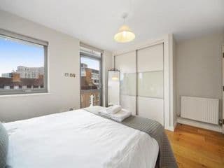 2 Bed Executive Penthouse near Liverpool Street FREE WIFI by City Stay London - Photo 12