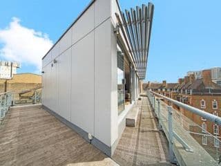 2 Bed Executive Penthouse near Liverpool Street FREE WIFI by City Stay London - Photo 21