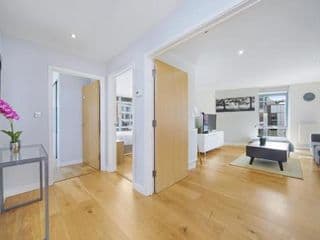 2 Bed Executive Penthouse near Liverpool Street FREE WIFI by City Stay London - Photo 7
