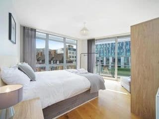2 Bed Executive Penthouse near Liverpool Street FREE WIFI by City Stay London - Photo 10