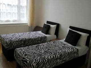 Dream Time Apartments-Aqua Suite - Photo 15