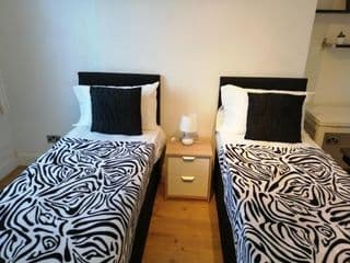 Dream Time Apartments-Aqua Suite - Photo 16