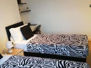 Dream Time Apartments-Aqua Suite - Photo 18