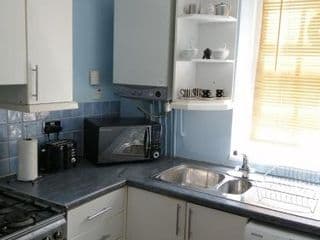 Dream Time Apartments-Aqua Suite - Photo 10