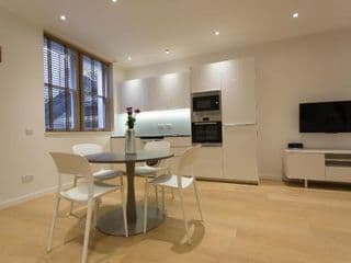 NoHo 132 Serviced Apartments - Photo 11