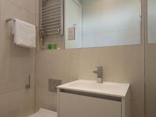 NoHo 132 Serviced Apartments - Photo 4