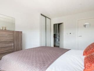 2 Bedroom 2 Bathroom Apartment with large balcony - Photo 22