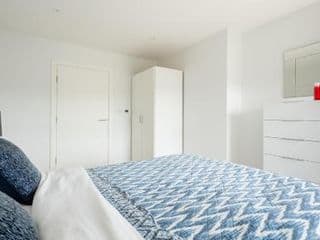 2 Bedroom 2 Bathroom Apartment with large balcony - Photo 24