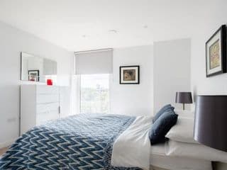 2 Bedroom 2 Bathroom Apartment with large balcony - Photo 7