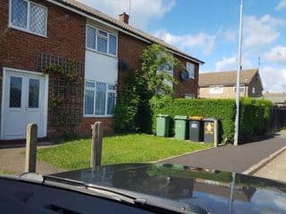 Eddiwick House - Huku Kwetu Dunstable -Spacious 3 Bedroom House- Sleeps 6 - Suitable & Affordable Group Accommodation - Business Travellers - Photo 2