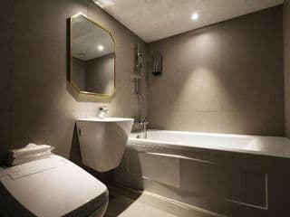 THE GRAY HOTEL - Photo 13