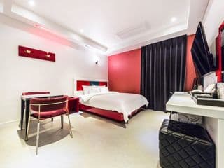 La view Hotel - Photo 14