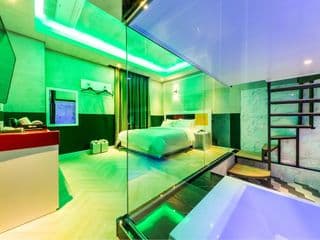 La view Hotel - Photo 15