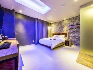 La view Hotel - Photo 7