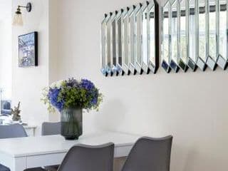 Aisiki Living at Alexandra Road, 2 Bedrooms and 2 Bathrooms with King or Twin beds and with FREE WIFI and PARKING - Photo 11